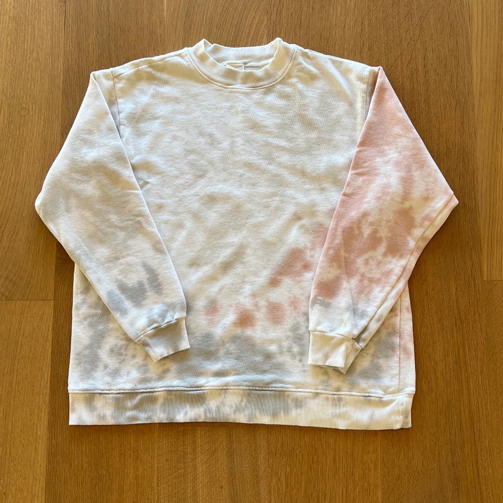 OOTD Style Tie Dye Sweatshirt Size M